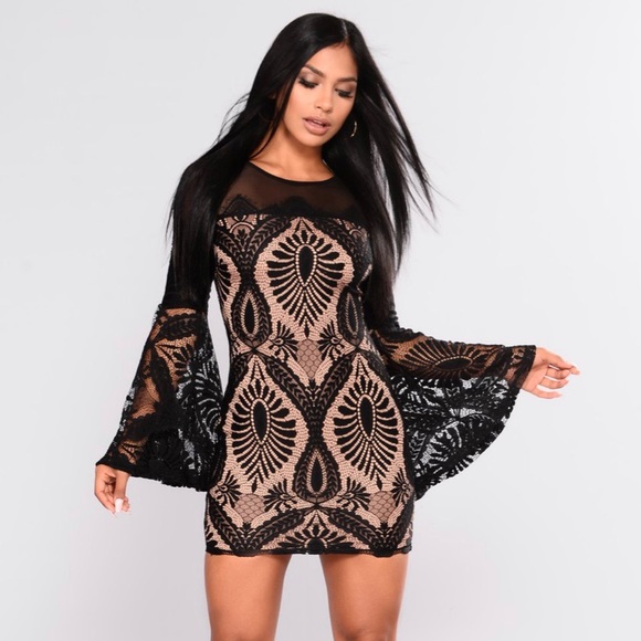 Fashion Nova Dresses & Skirts - 🆕 FASHION NOVA Lace ‘Ashley’ Dress Sz S